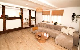 Thefive60 Apartments